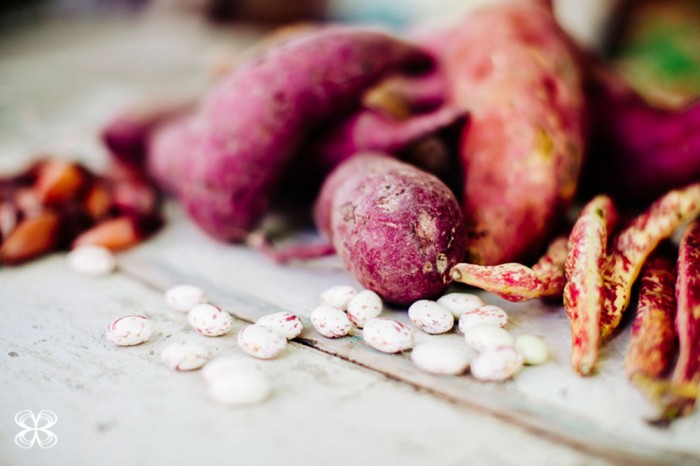 sazonal-feijao-rosado-e-batatas-doces-(flavia-valsani-foto-leticia-massula-e-andre-araujo-producao)